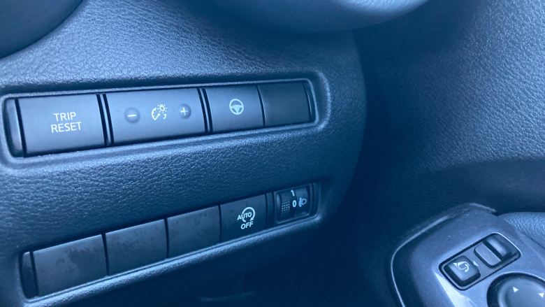 Nissan Juke 1.0 DiG-T Tekna 5dr Petrol Hatchback